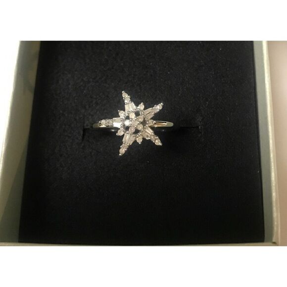 1/4 Ct. Round & Baguette Star Design Genuine Diamond Cluster Ring Sz 7 - Picture 2 of 4